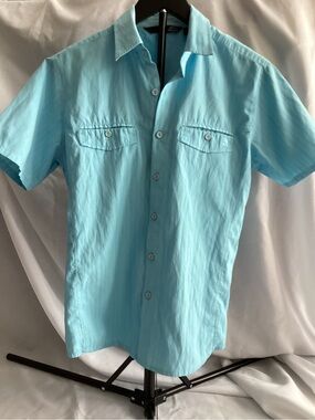 Lost Men's Light Blue Short-Sleeve Button-Down Shirt with Chest Pockets